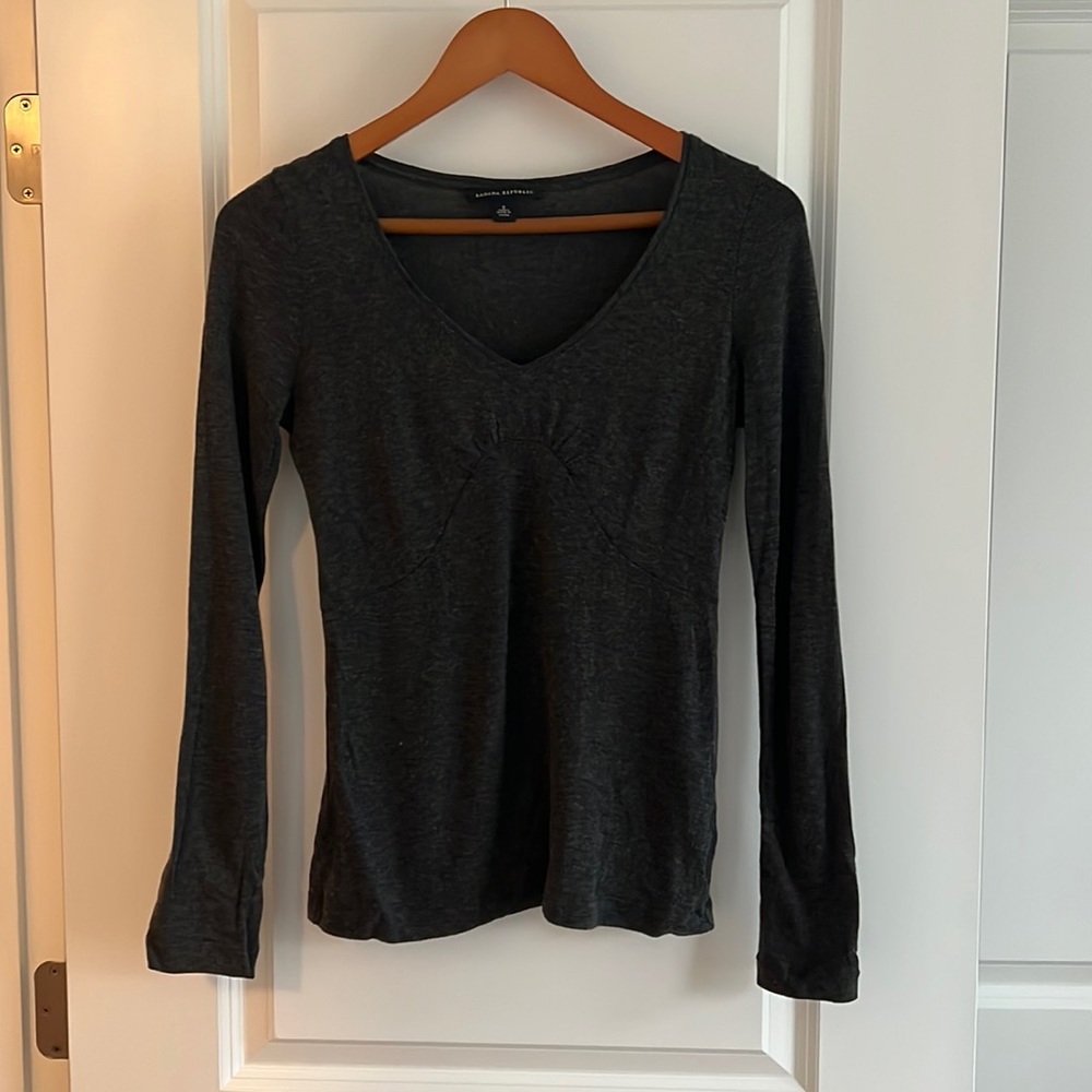 Banana Republic long sleeve grey shirt - size small
